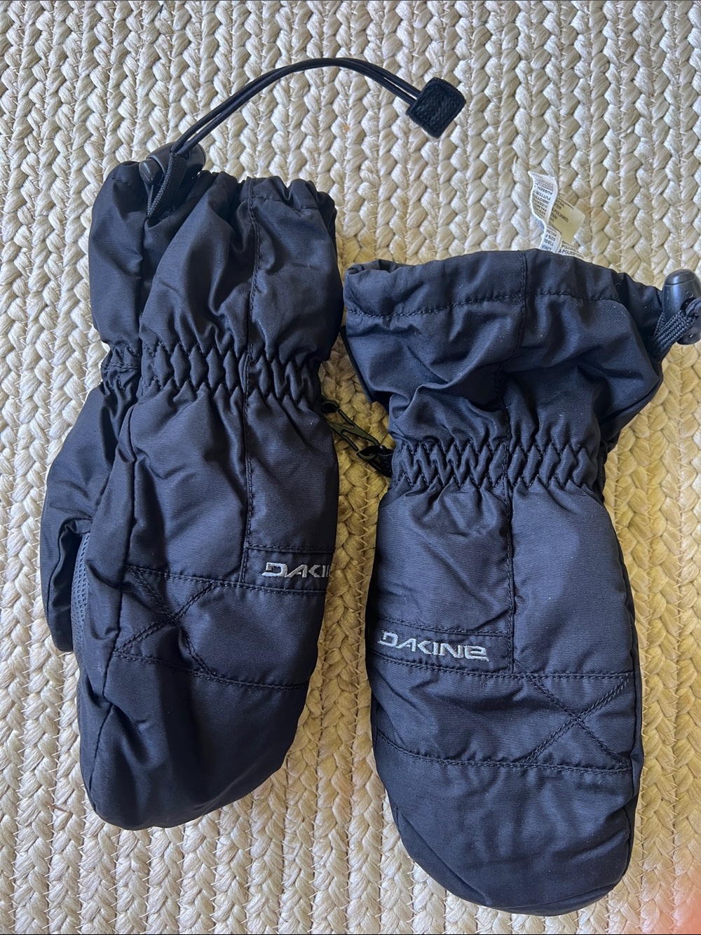 Dakine Black Kids Insulated Mittens